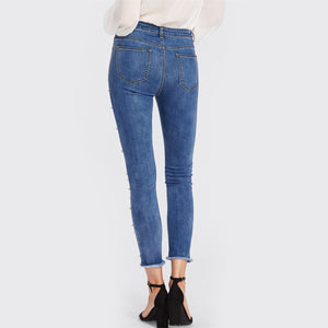 Pearl Beaded Frayed Hem Jeans